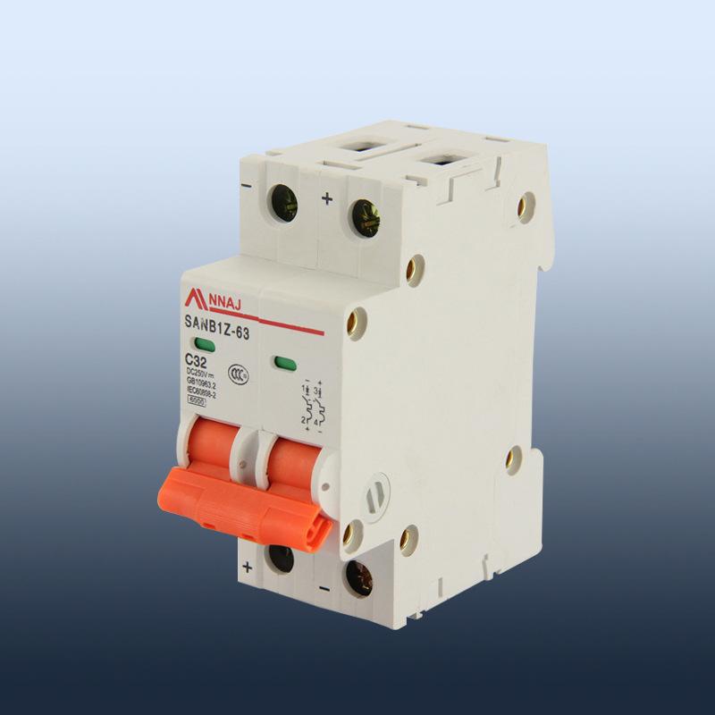 断路器：电力系统的安全卫士